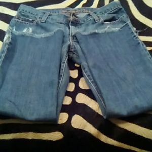 Abercrombie & Fitch Destroyed Jeans